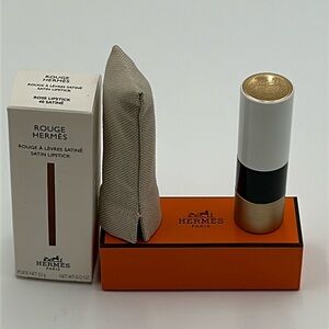 2424- Hermès Rose Lipstick 40 Satinè NWT